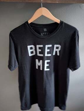 Steel City Beer Me T-Shirt Mens Large Short Sleeve Black Graphic Drinking Shirt